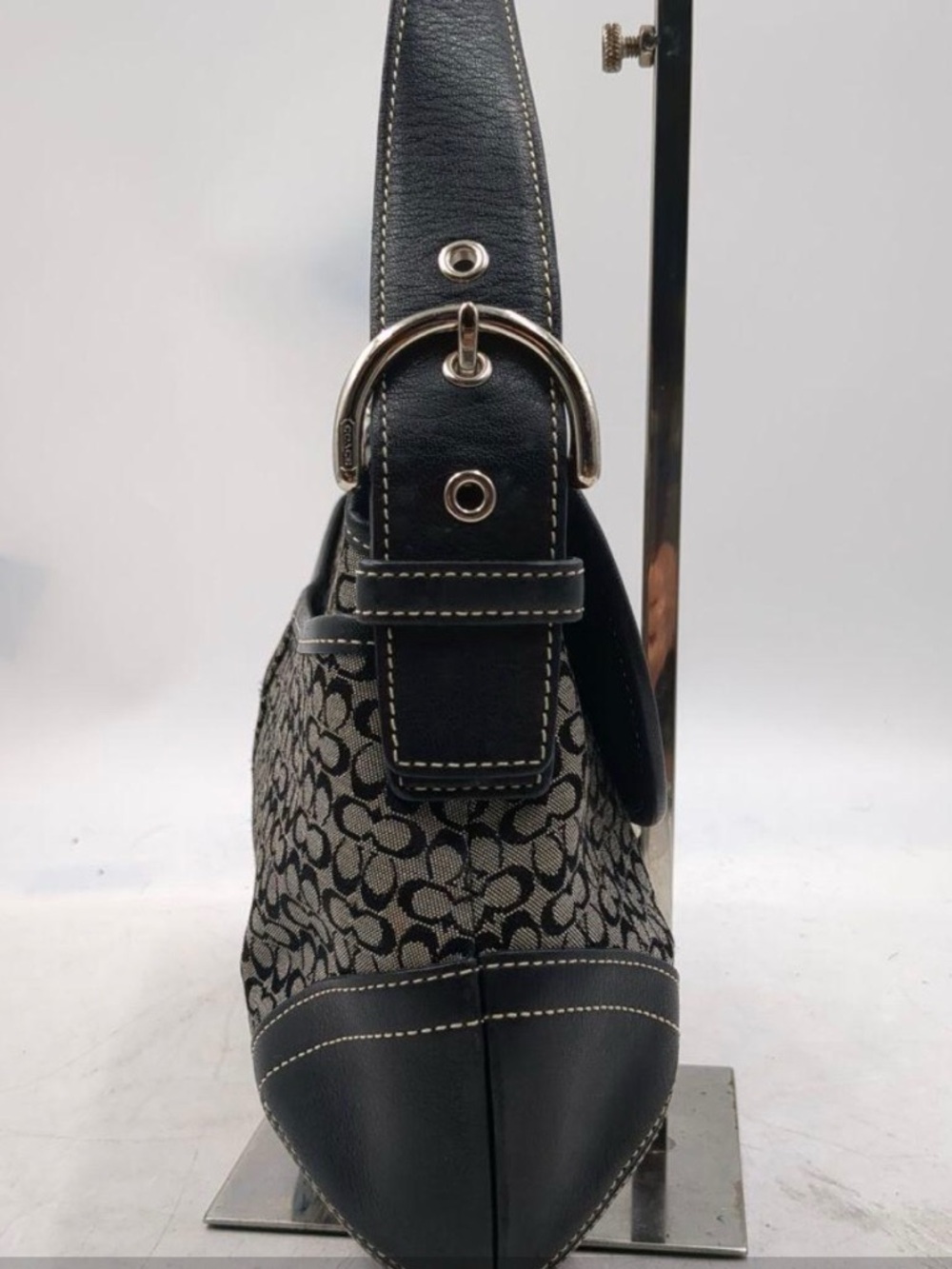 Coach Vintage Soho Black Signature Canvas Shoulder Bag with Silver Hardware - Picture 2 of 9